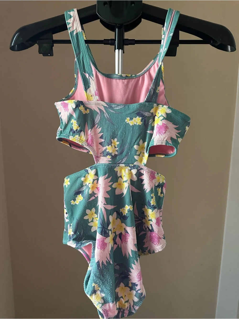 Girls Floral Cutout One-Piece Swimsuit - Green/Pink